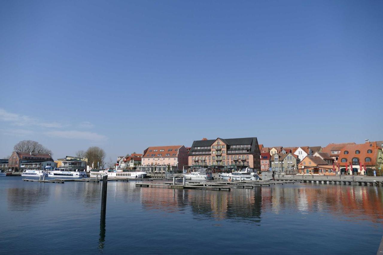 Ferienwohnung "Waren Am Hafen" Objekt-Id 11992-8 Luaran gambar